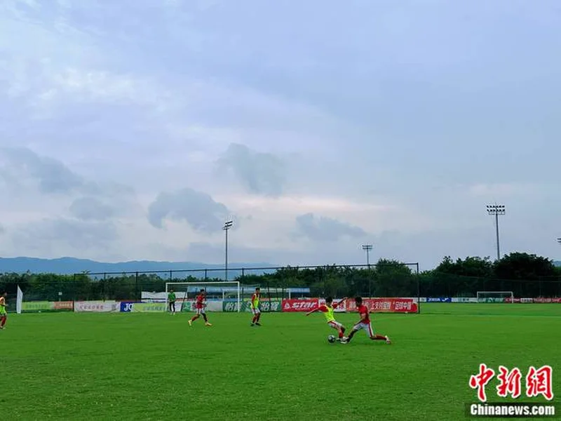 中韩青少年对抗赛：恒大足校追3球4-4仁川联，点球大战5-6惜败