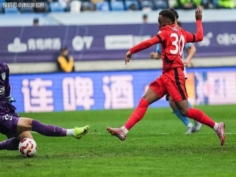 半场-铁人1-1海港 颜骏凌扑救失误邦本宜裕远射破门李帅扳平